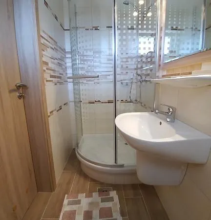 Green בית הארחה באלאטונפורד