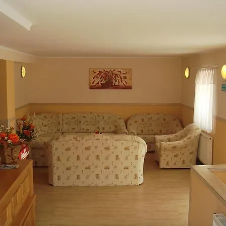 Green בית הארחה