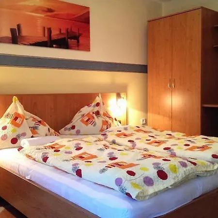 Green בית הארחה